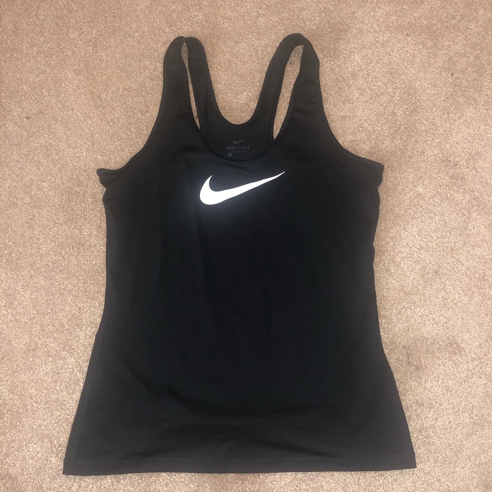 Nike women’s tank top